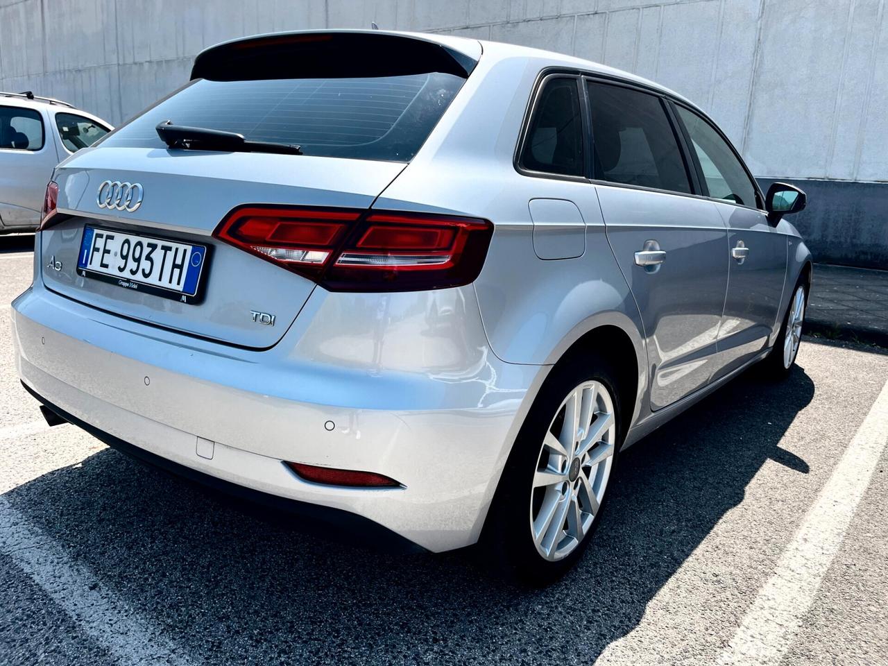 Audi A3 SPB 1.6 TDI S tronic*NAVI*SENSORI*UNIPRO