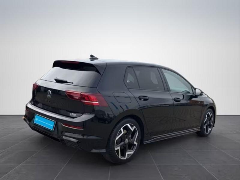 Volkswagen Golf 1.5 eTSI ACT 110kW R-Line DSG CAMERA 360° LED IQLIGHT ACC