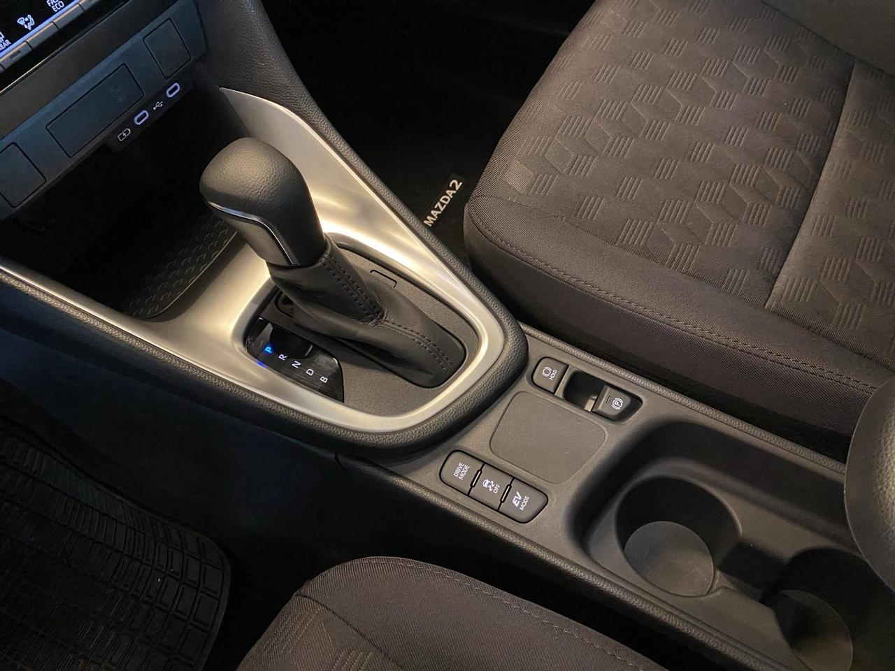 Mazda 2 1.5 vvt full hybrid electric Centre Line