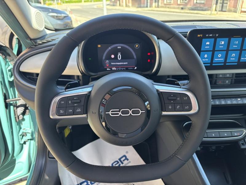 Fiat 600 1.2 hybrid La Prima 110cv auto LED-NAVI-18"