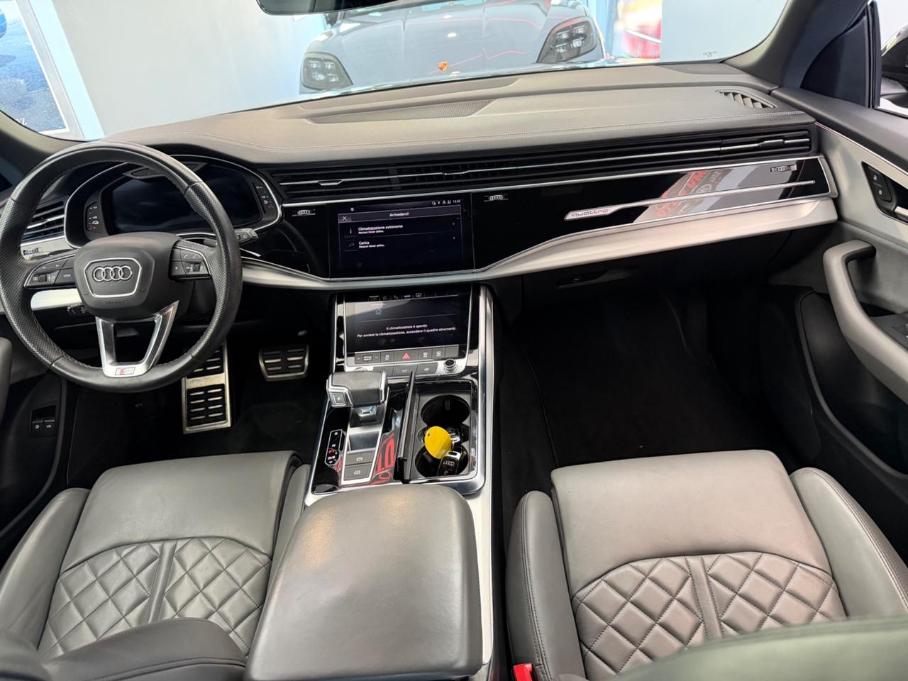 Audi Q8 60 TFSI e quattro tiptronic S line plus (340 kw)