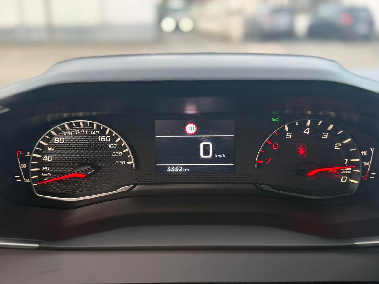 Peugeot 208 2024 SOLI 3000KM