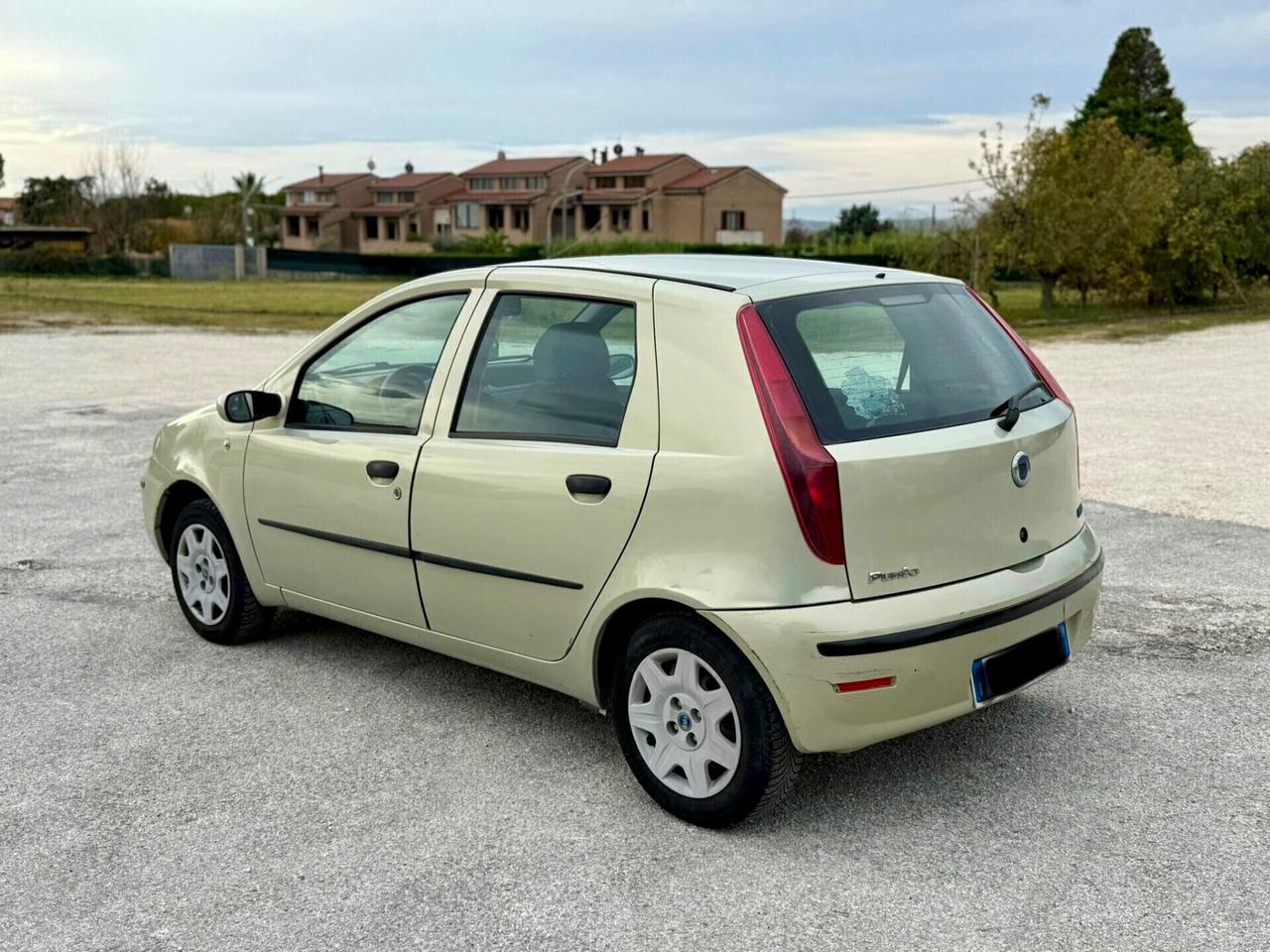 Fiat punto 5porte 1.2 benzina NEOPATENTATI