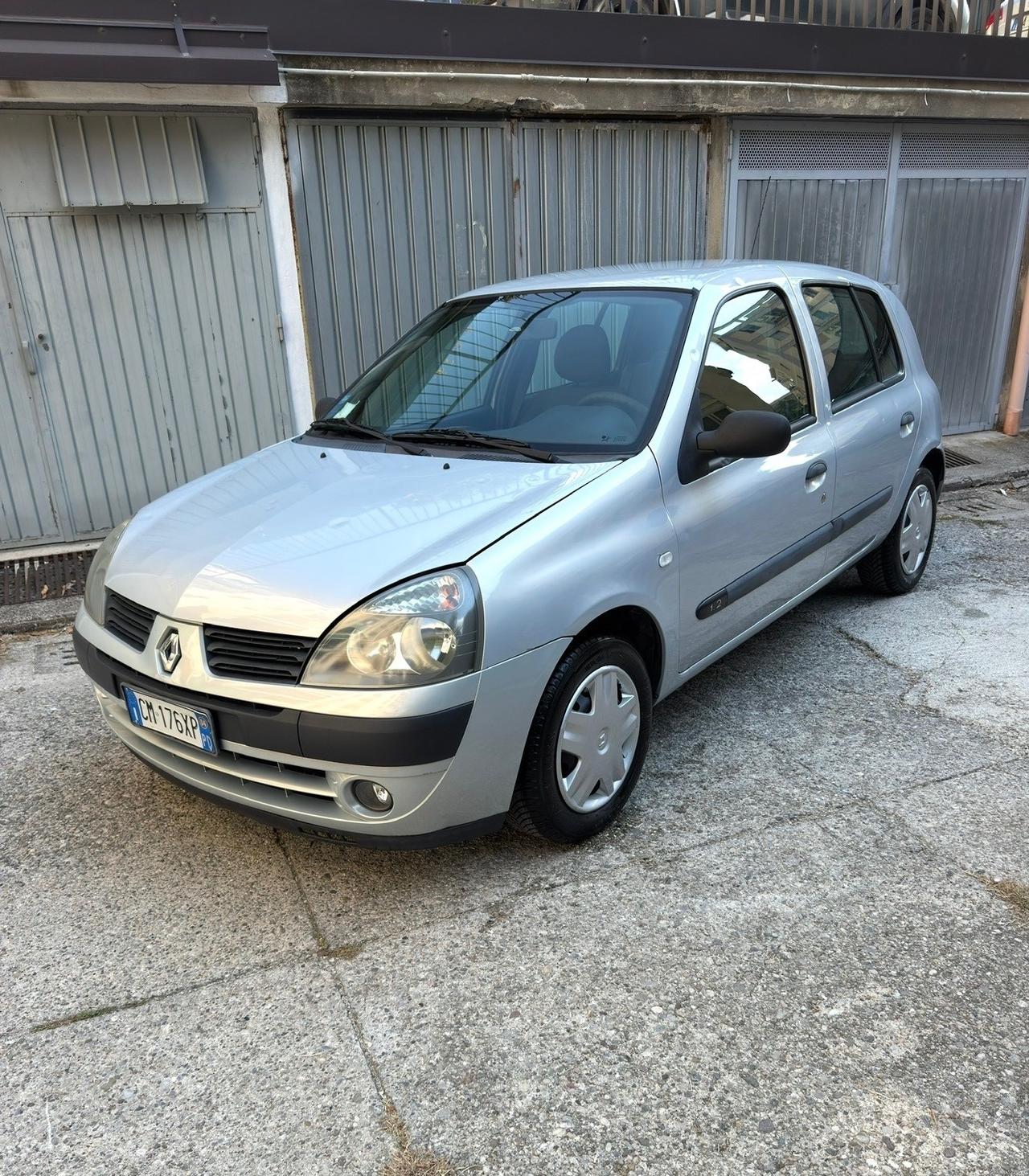 Renault Clio 1.2 16V cat 5 porte Confort Authentique