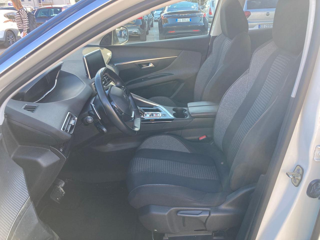 Peugeot 3008 1.5 Blue HDI 130 A #7043