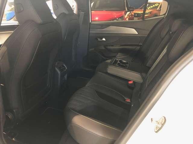 Peugeot 408 408 1.2 hybrid GT 136cv e-dsc6