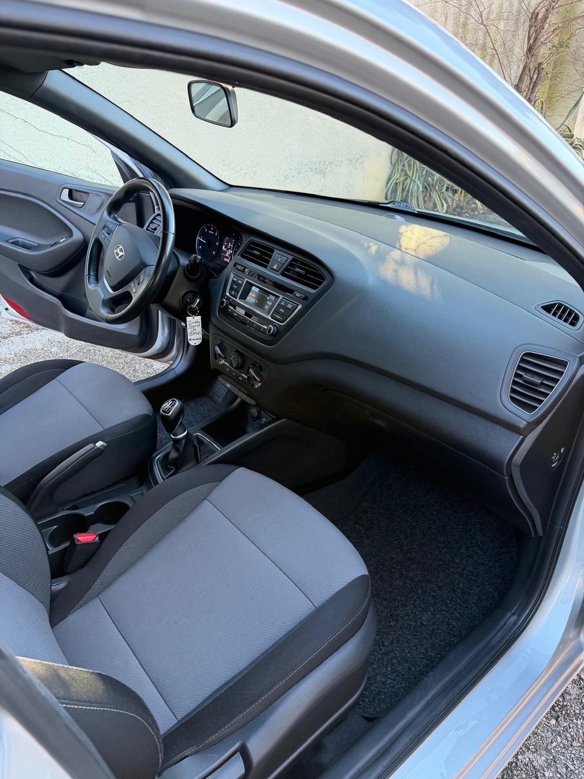 Hyundai i20 1.1 CRDi 12V 5 porte Comfort