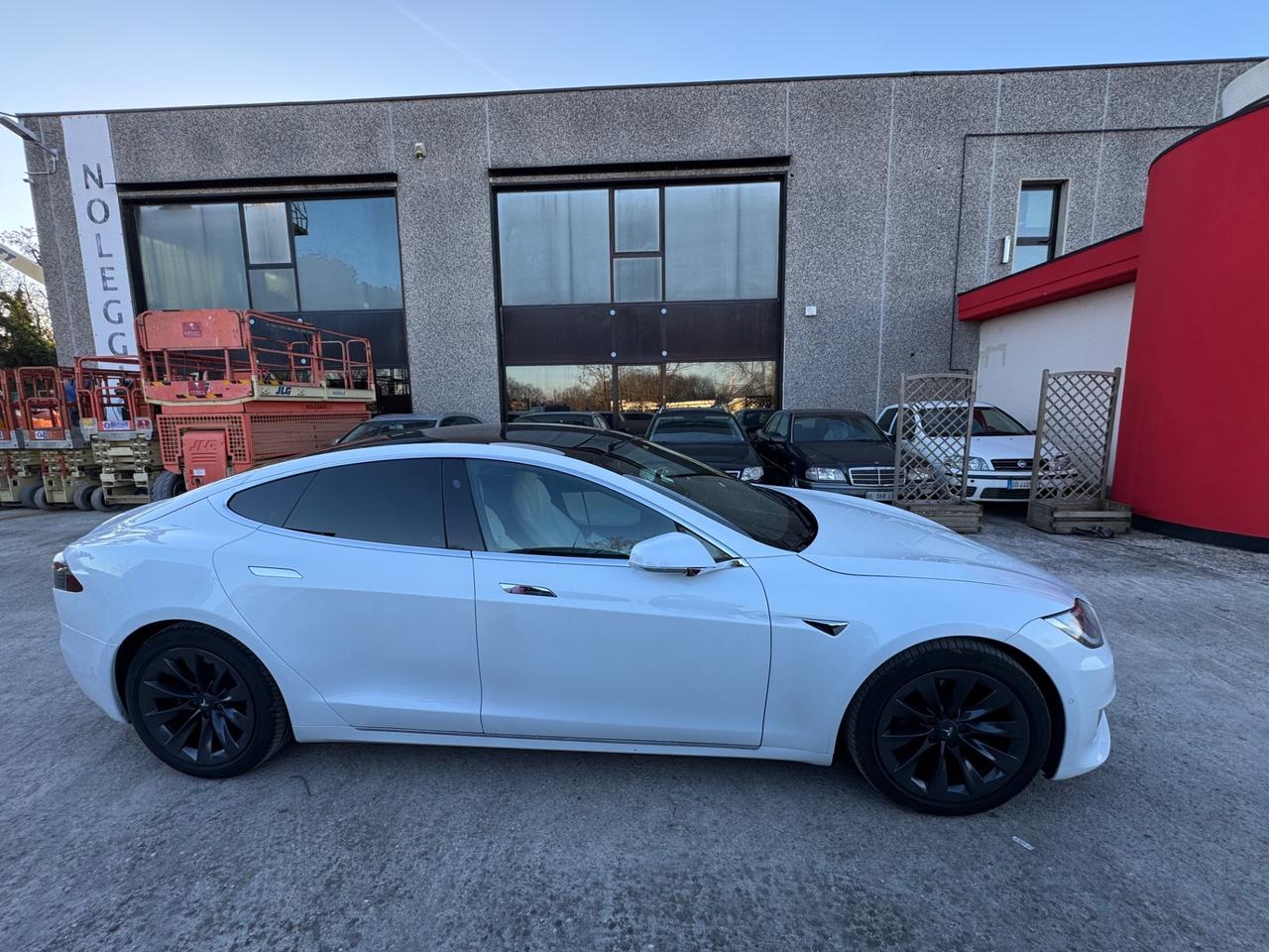 Tesla Model S 100kWh Long Range Dual Motor AWD