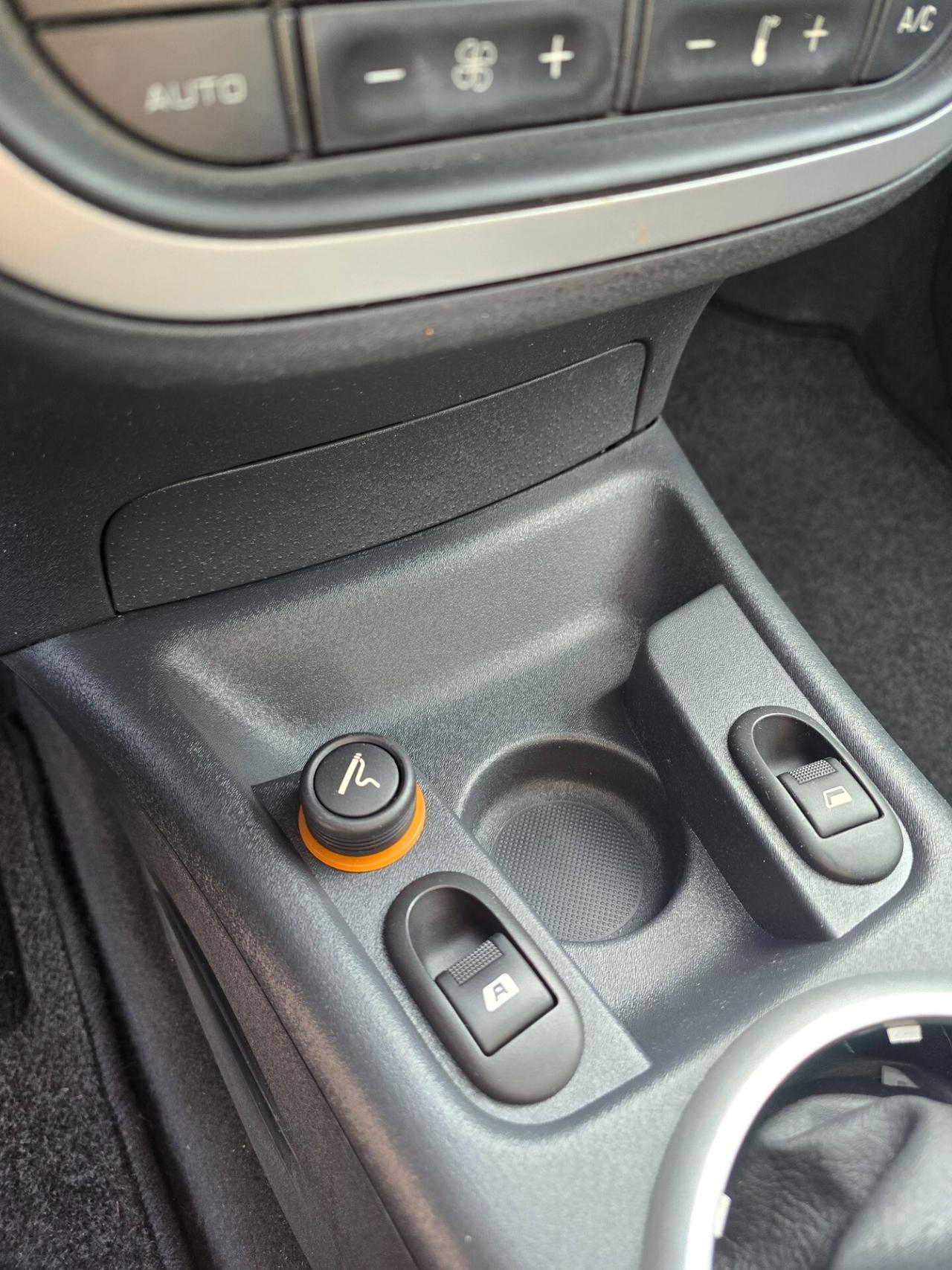 Citroen C3 Pluriel 1.4 HDi 70CV