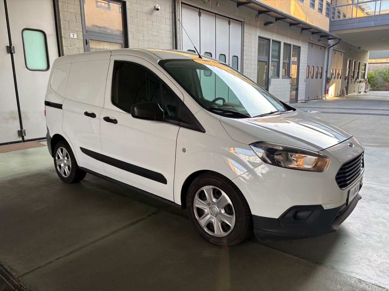 Ford Transit Courier 1.5 TDCi 75CV Van Trend