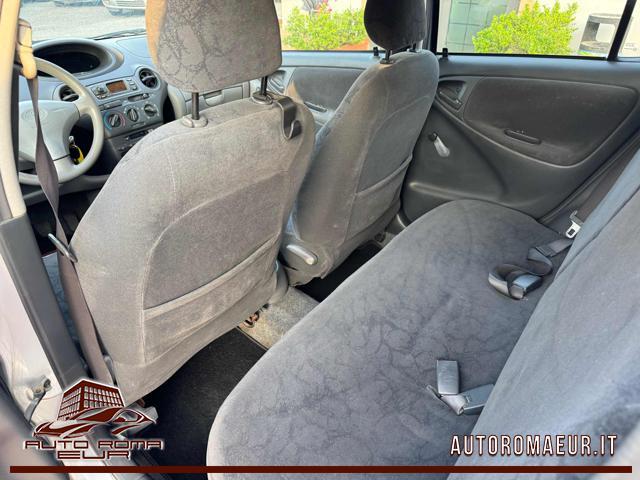 TOYOTA Yaris 1.0i 16V cat 5 porte Sol GOMMATA! NEOPATENTATI!