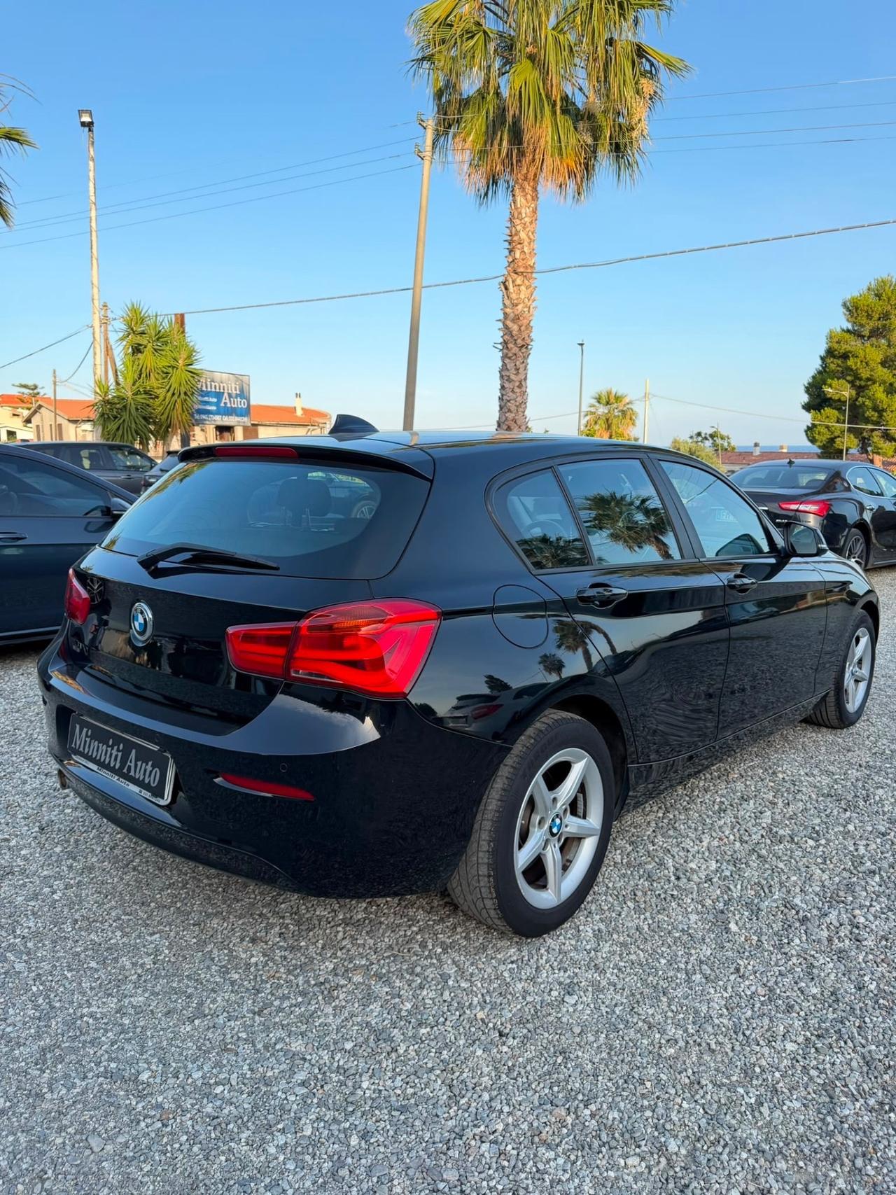 Bmw 116 116d 5p. Urban