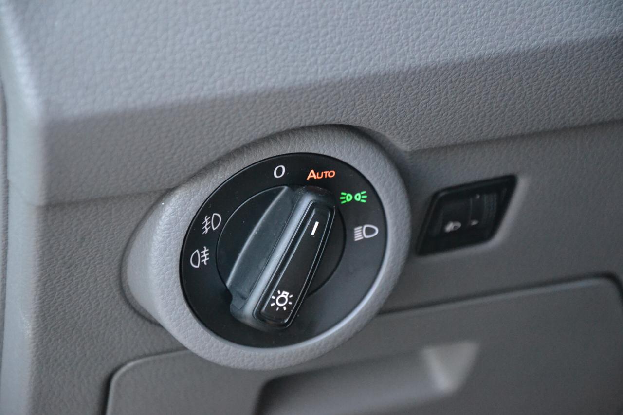 Volkswagen Caravelle 2.0 TDI 150CV DSG CONFORTLINE 8 POSTI *PREZZO VERO