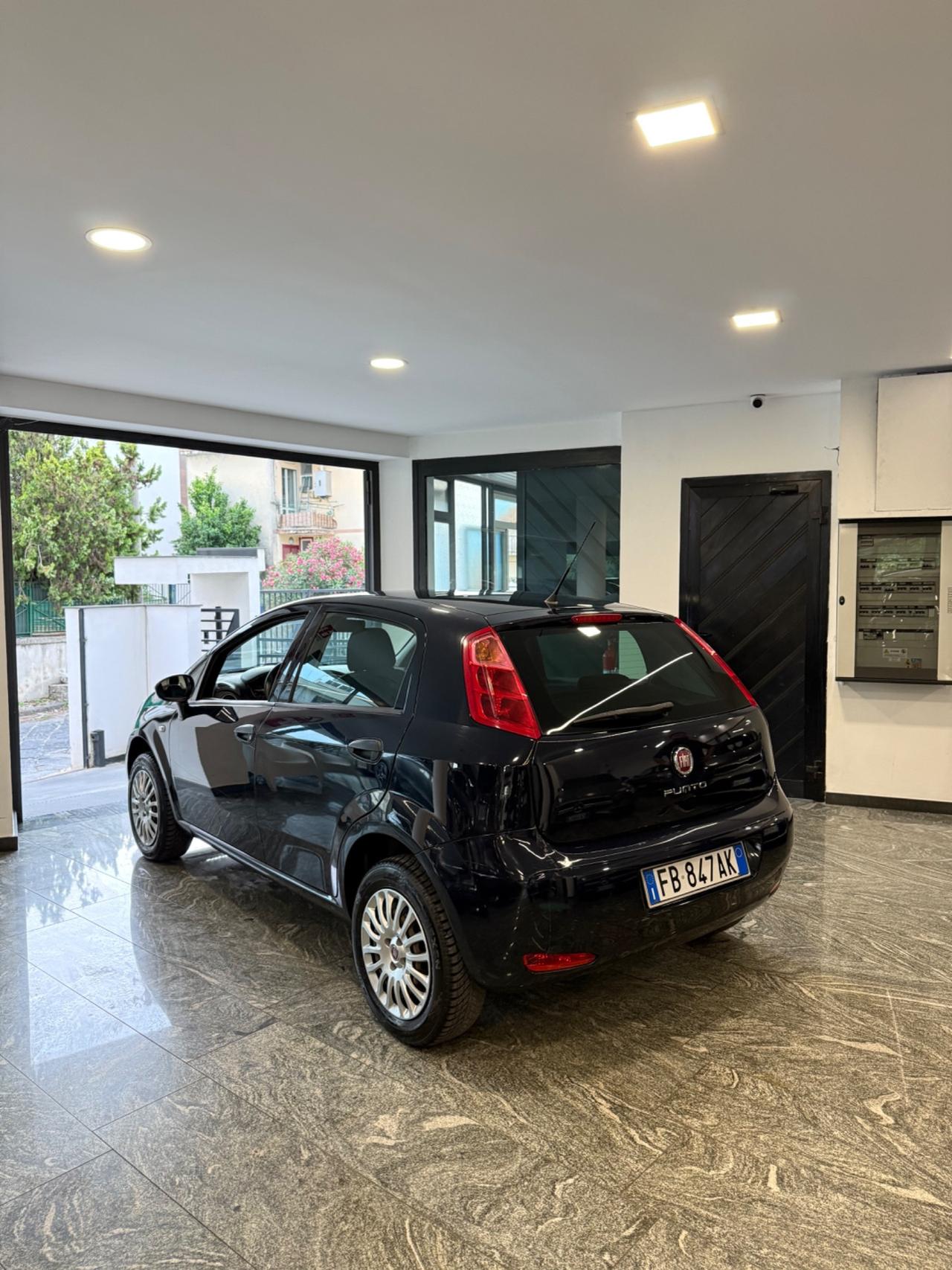 Fiat Punto 1.4 8V 5 porte Natural Power Street
