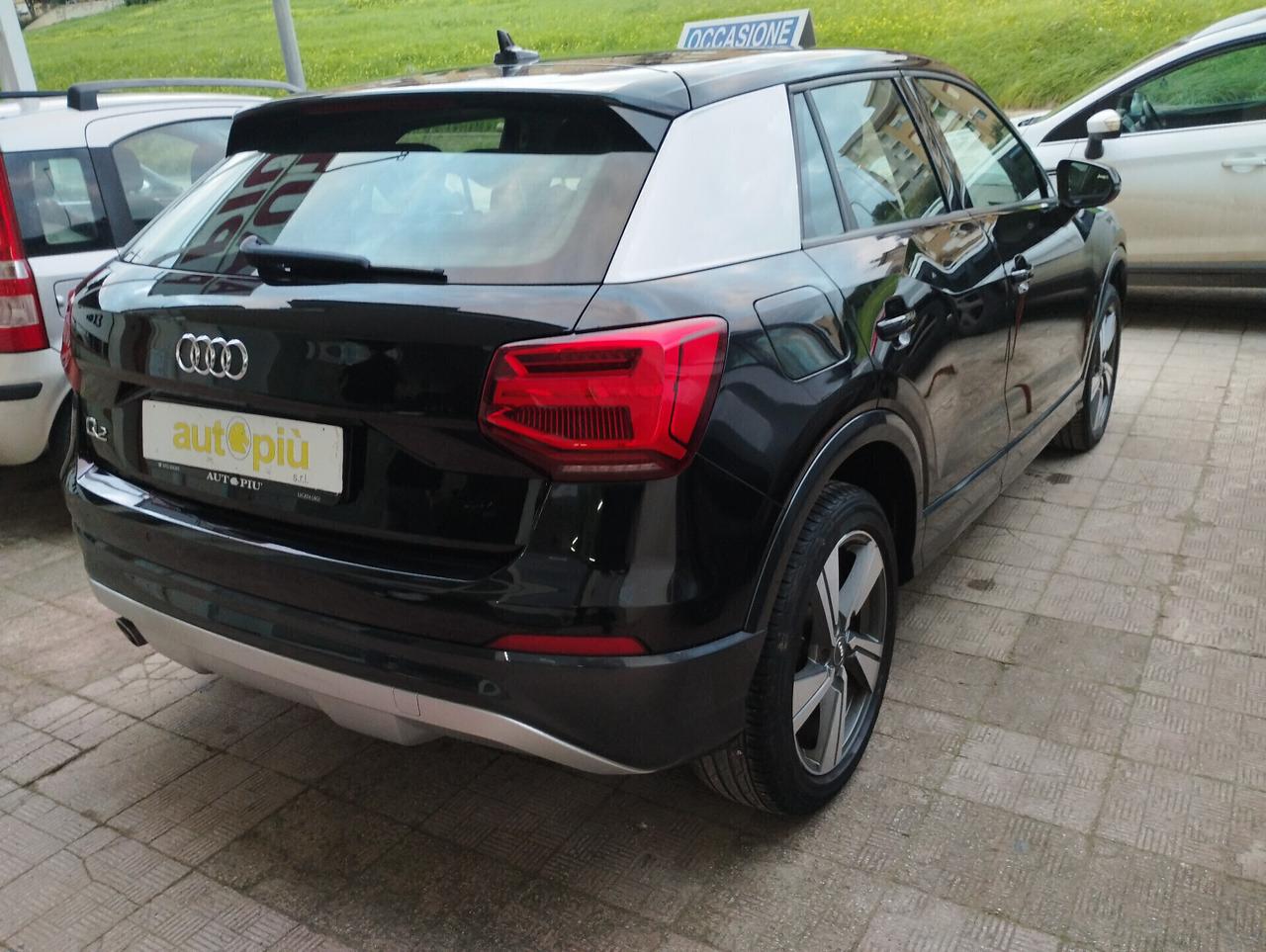 Audi Q2 30 TDI S tronic Identity Black