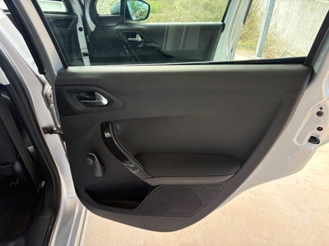PEUGEOT 208 1.4 8V HDi 68CV Allure UNICO PROPRIETARIO