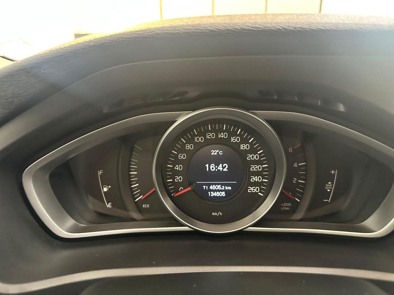 Volvo V40 D2 Geartronic Business N1