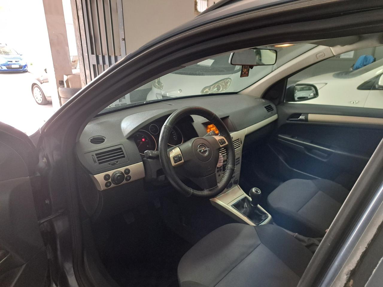 Opel Astra 1.7 CDTI sw Omologata gancio traino 200