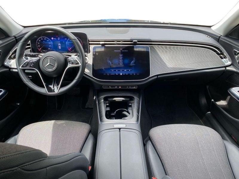Mercedes-Benz Classe E E SW 220 d Advanced auto
