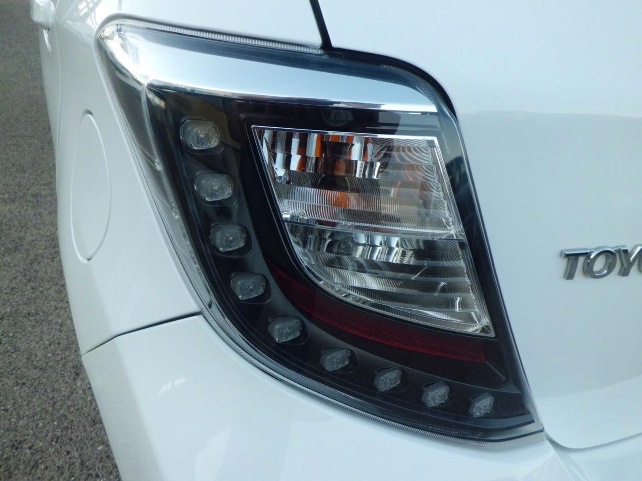 Toyota Yaris 1.4 D-4D 5 porte Lounge DISPONIBILITA' DI 1 PEZZO IBRIDO BENZINA AUTOMATICO FULL OPTIONAL