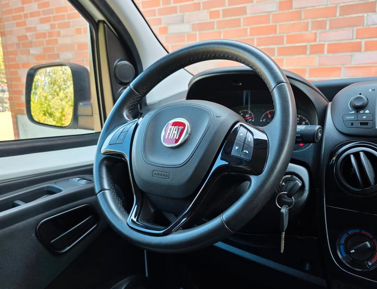 Fiat Qubo 1.4 8V 77 CV Lounge GANCIO TRAINO
