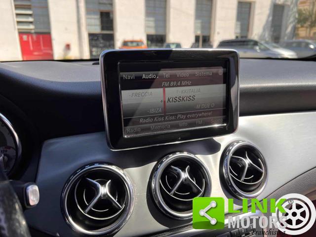 MERCEDES-BENZ GLA 200 CDI Automatic Premium