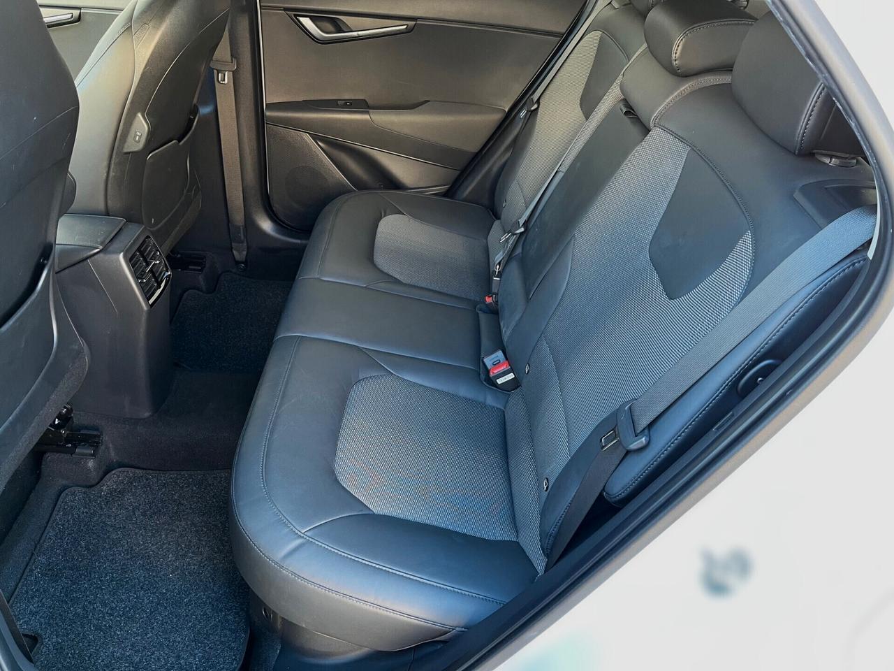 Kia Niro 1.6 GDi DCT HEV 141 CV Style (full hybrid)