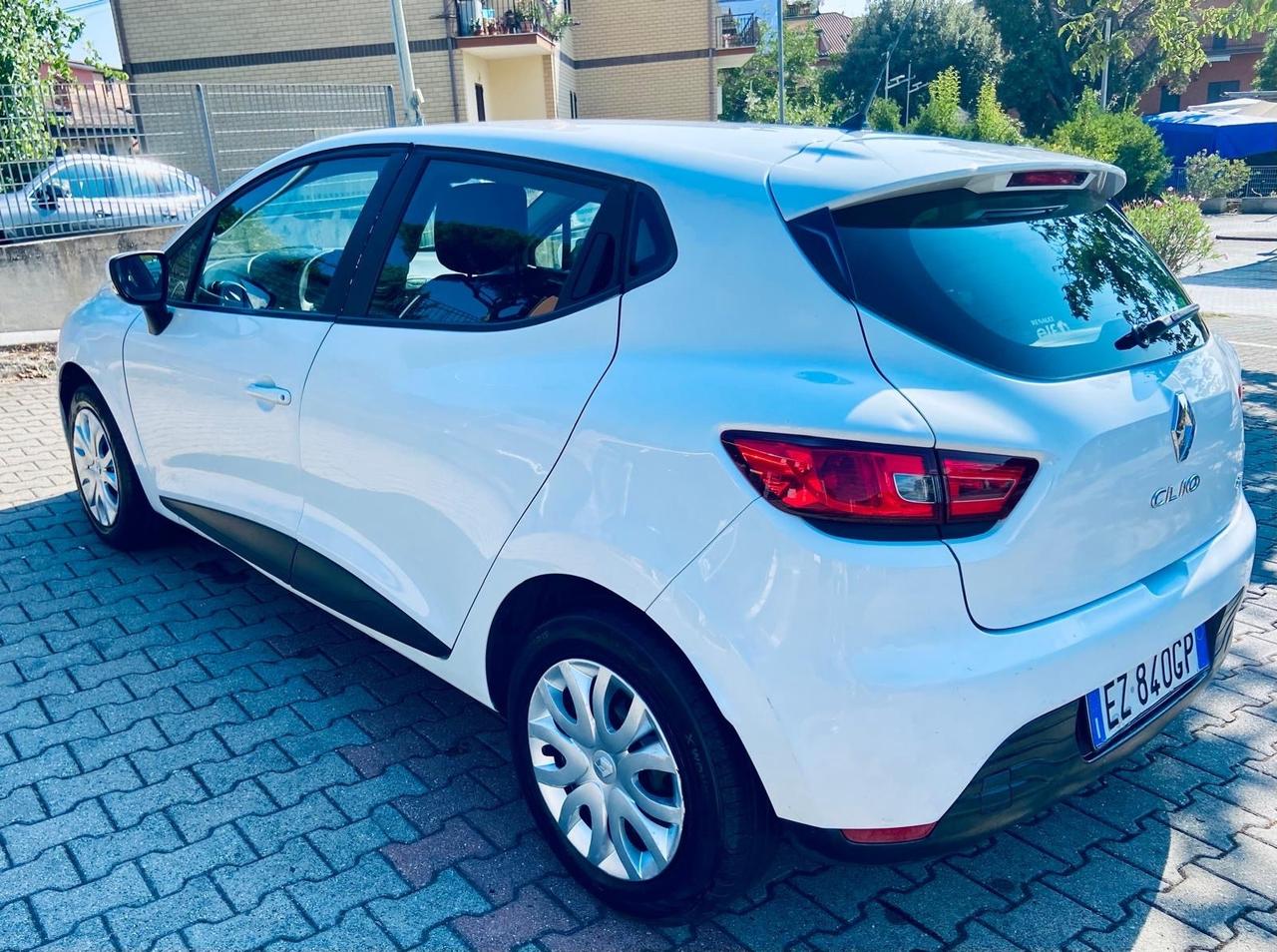 Renault Clio 1.5 dCi 75CV neopatentati