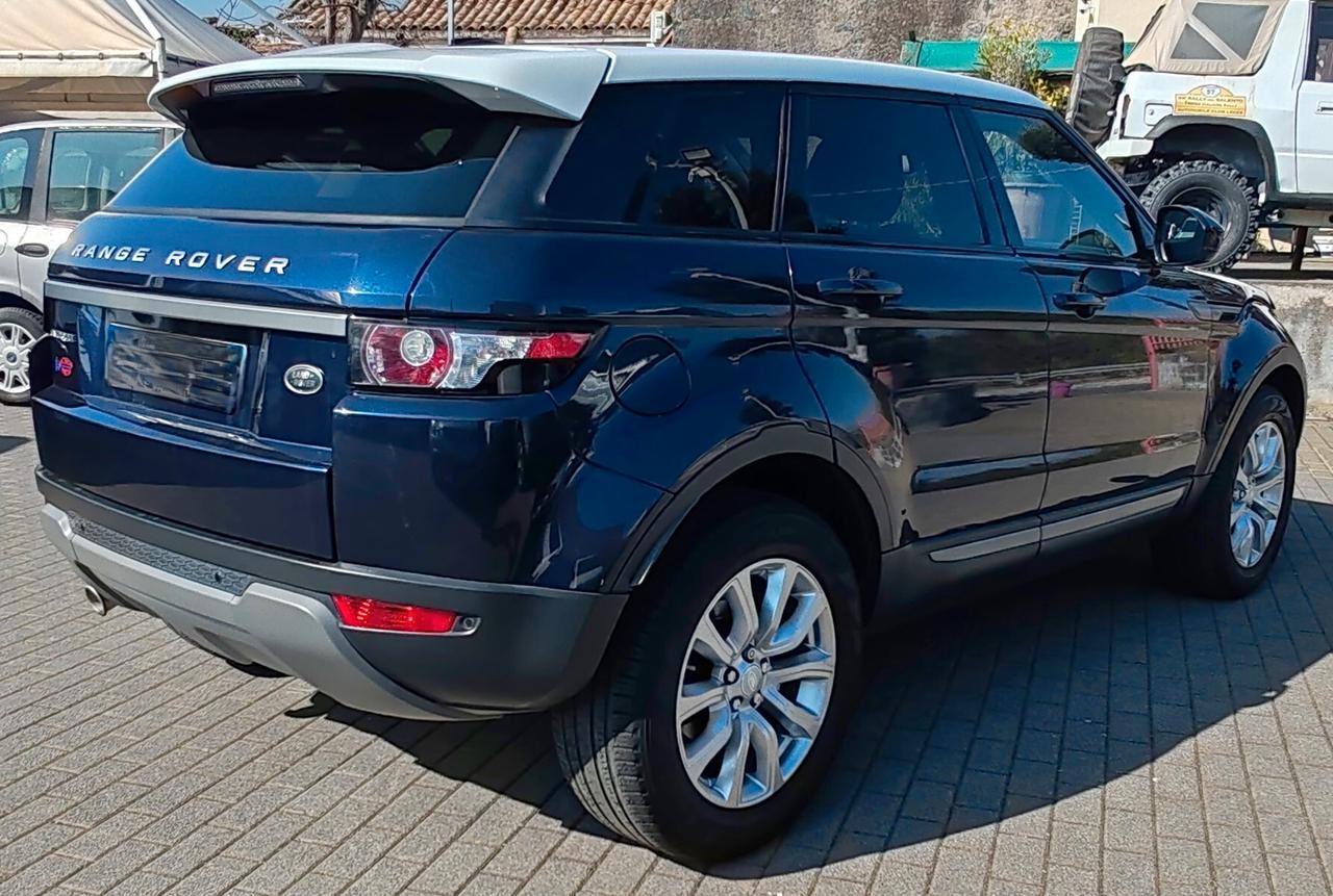 Land Rover Range Evoque 2.2 TD4 5p. Pure