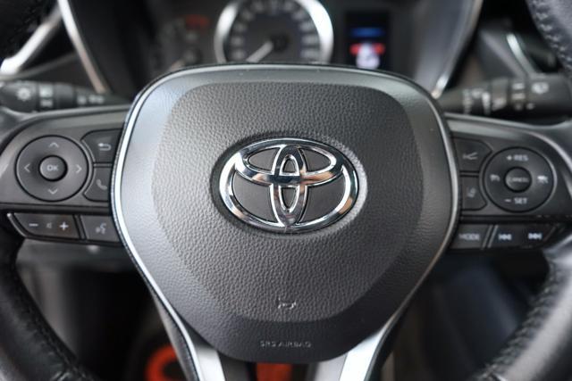 TOYOTA Corolla 1.8 Hybrid Business