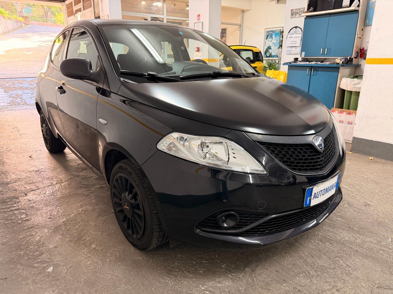 Lancia Ypsilon 1.2 69 CV 5 porte S&S Elefantino Blu