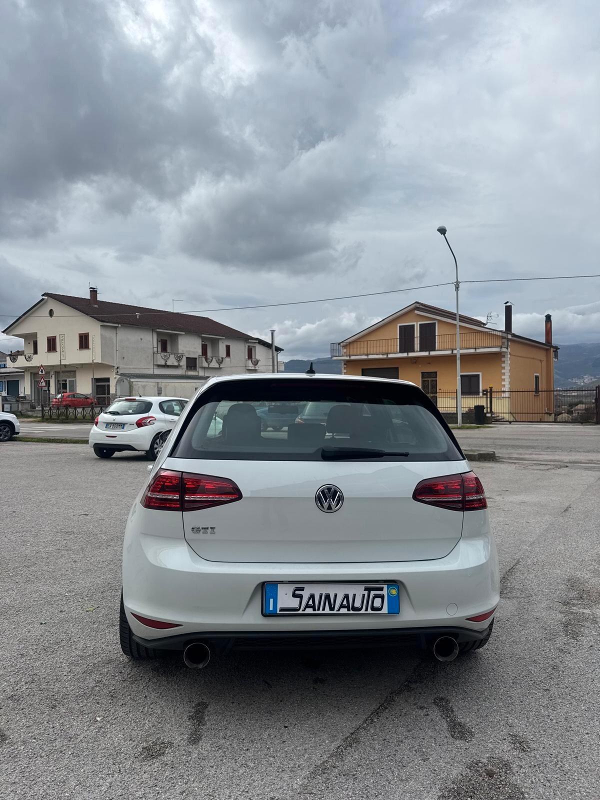 Volkswagen Golf GTI 2.0 DSG 5p. Garanzia