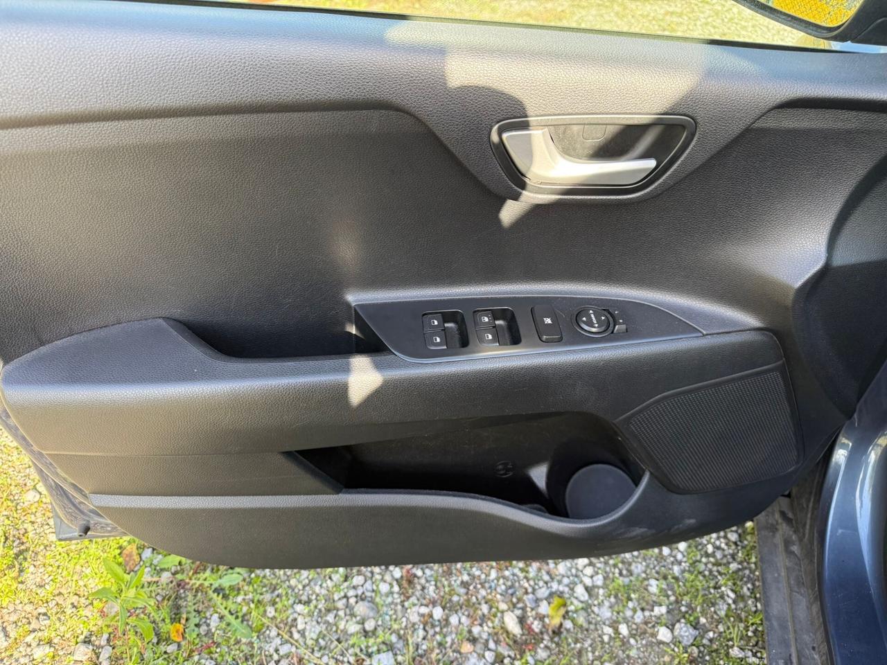 Kia Stonic 1.4 MPI 100 CV Style