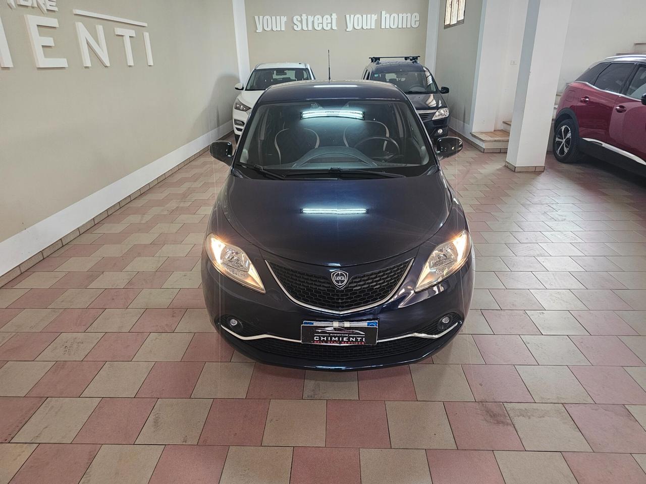 Lancia Ypsilon 1.2 69 CV 5 porte GPL Ecochic Gold