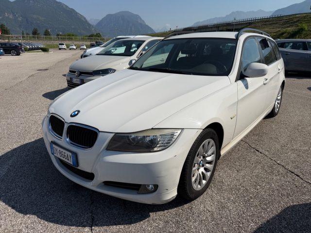 BMW 318 i cat Touring Attiva