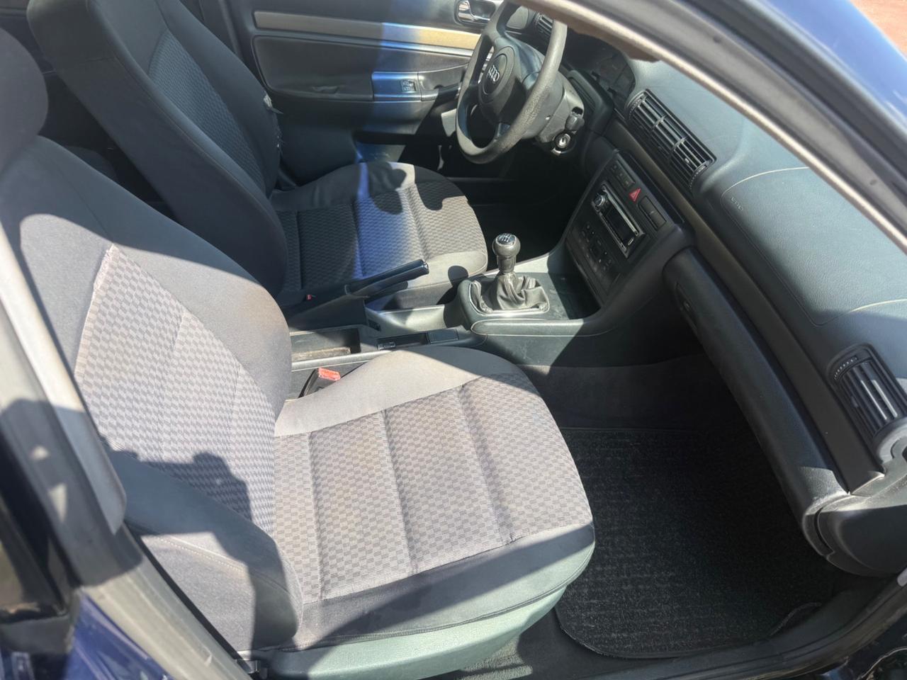 Audi A4 1.9 TDI cat Advance