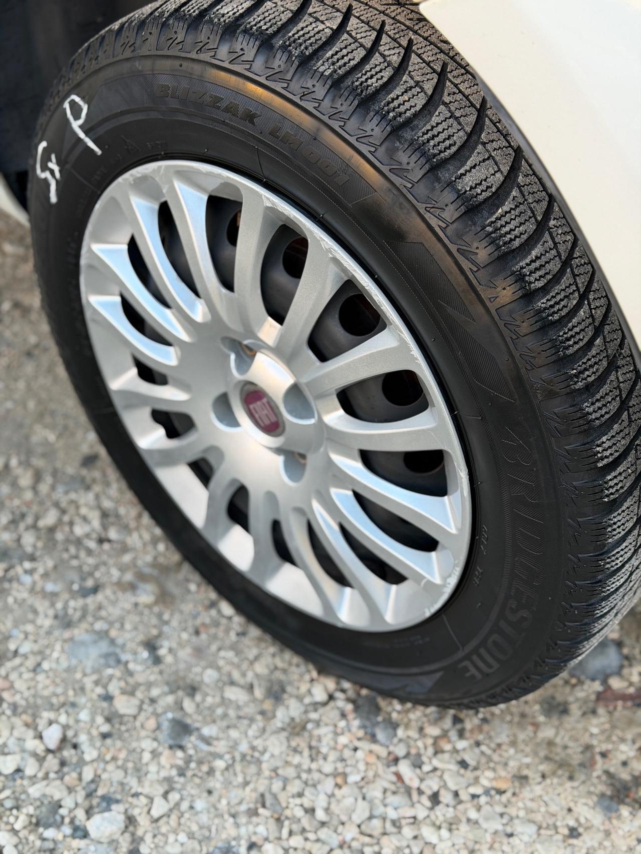 Fiat GRANDE PUNTO 1.4 5P ACTUAL NP KMCERT NEOPAT