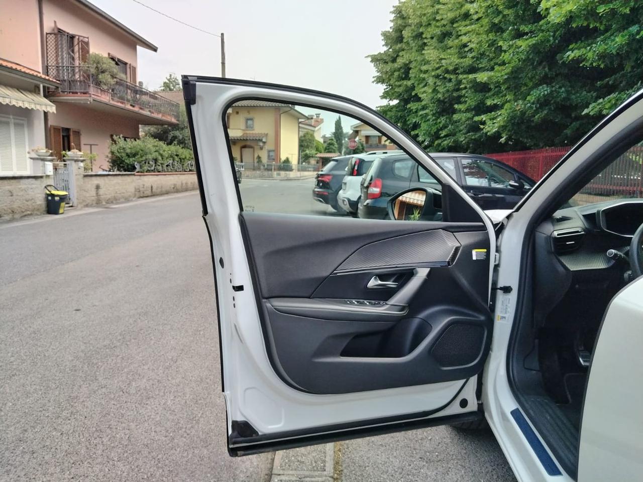 Peugeot 2008 GT 1.5 Blue HDI 110