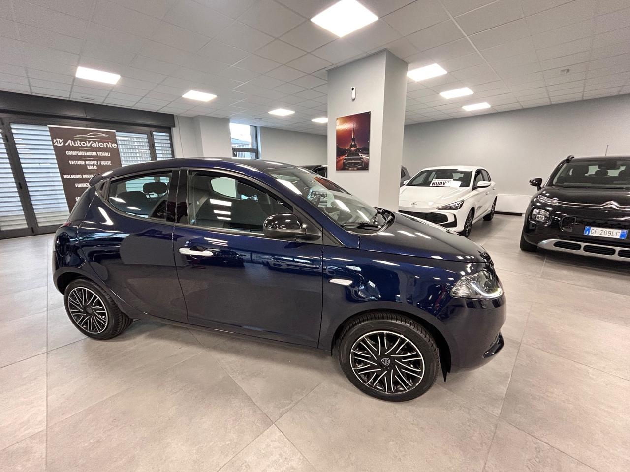 Lancia Ypsilon Gold 1.0 Hybrid 69cv 2022 km 62000