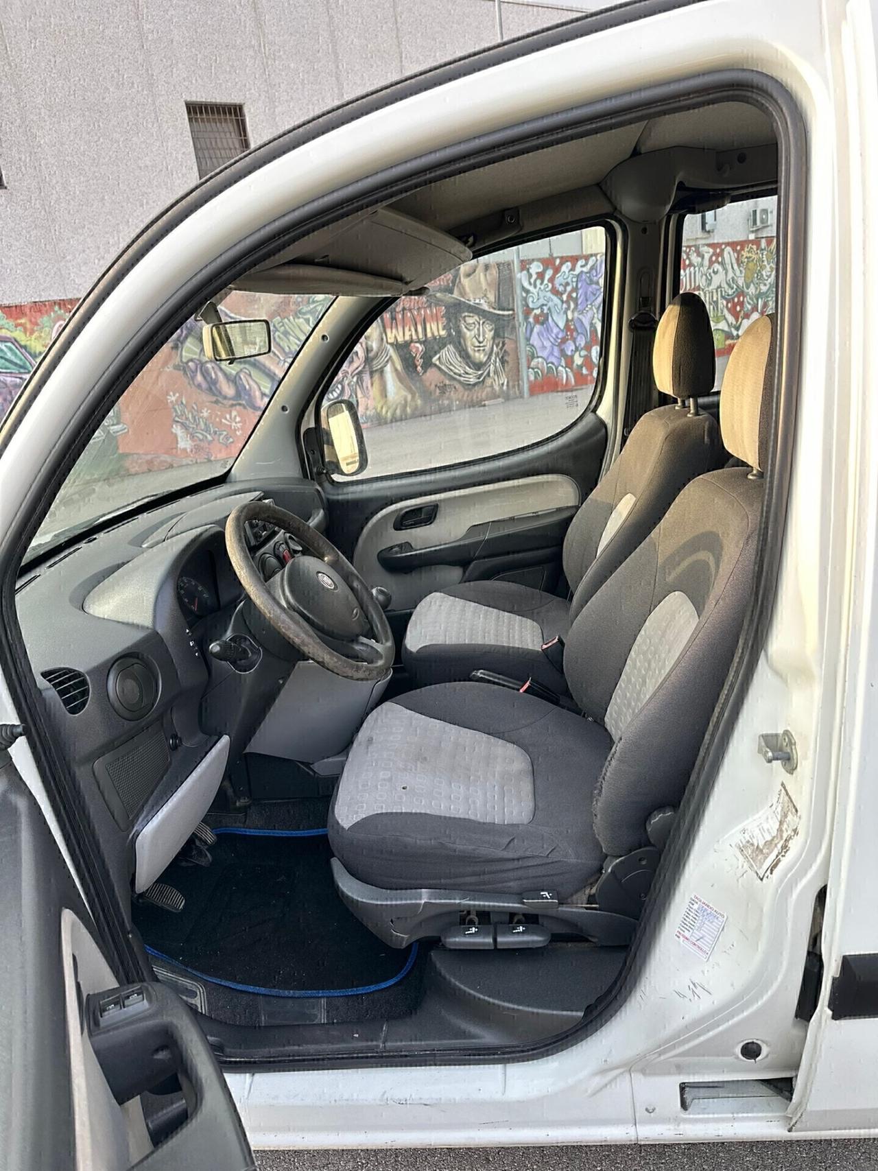 Fiat doblo 5 posti anno 2008 autocarro