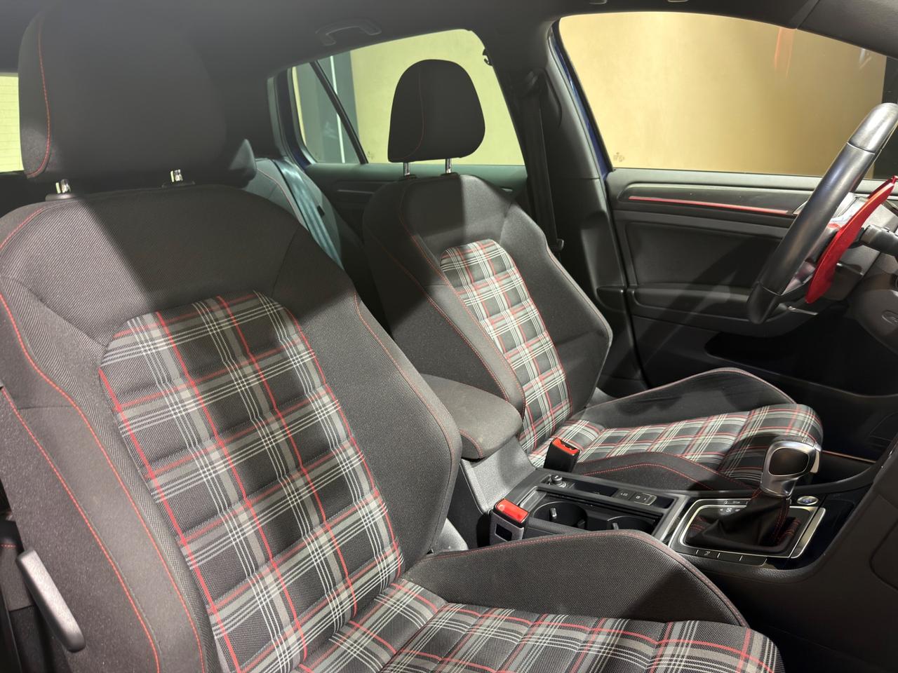 Volkswagen Golf GTI Performance 2.0 245 CV TSI DSG 5p. BMT