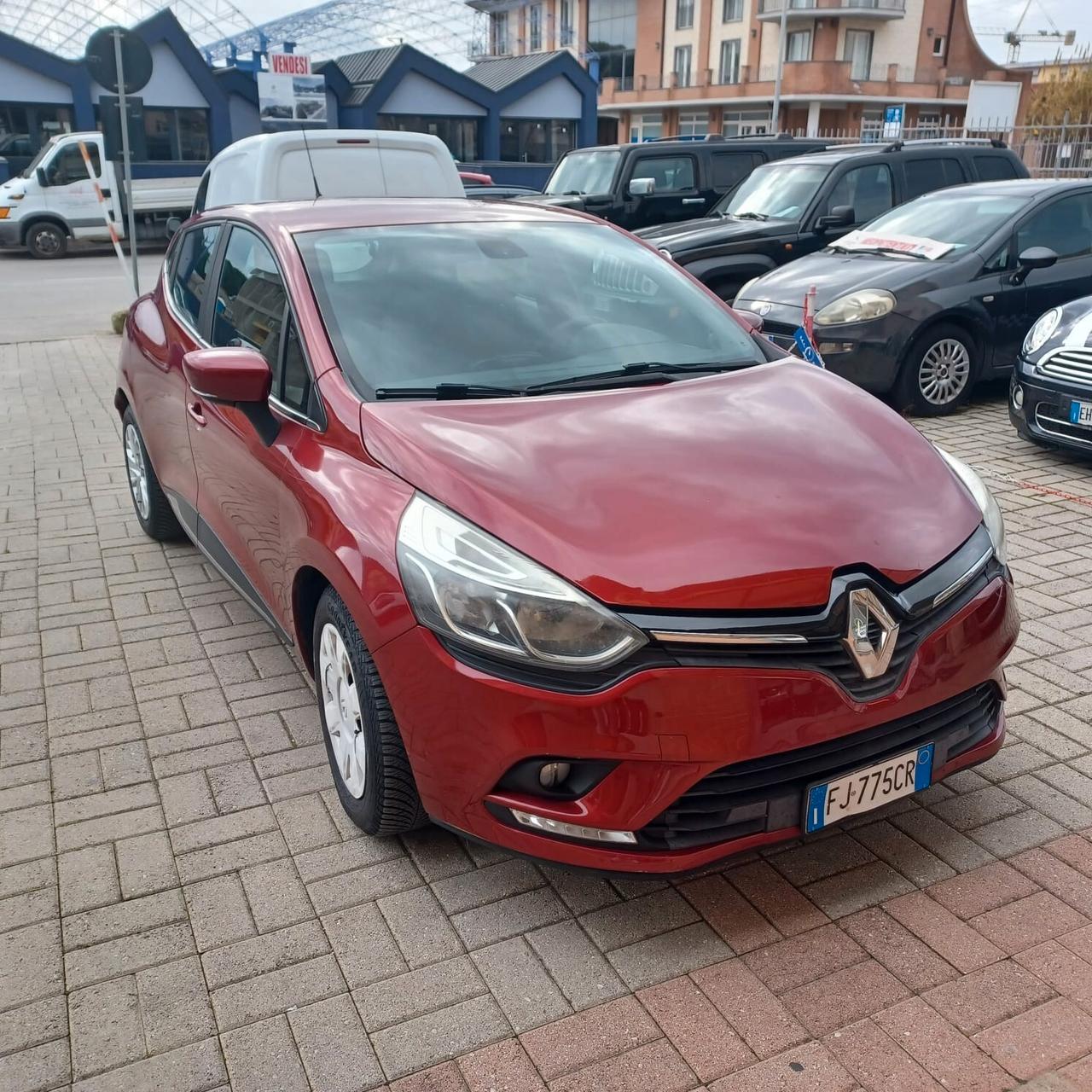 121.828 KM CLIO 1.5 DCI NEOPATENTATI UNIPROPRIETARIO