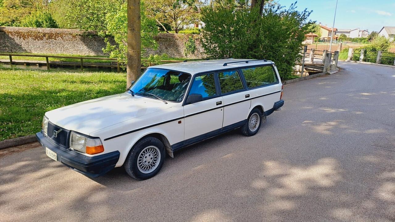 Volvo 240 2.0 Station Wagon pelle e clima