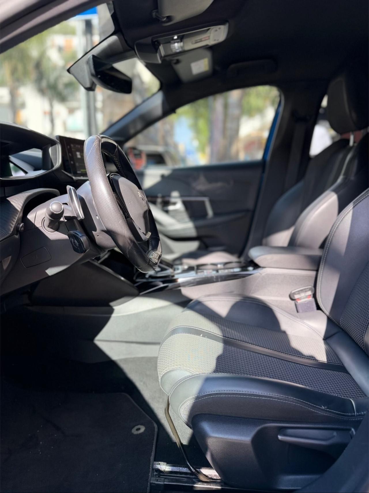 Peugeot 208 GT Line Automatica 1.2 101 Cv