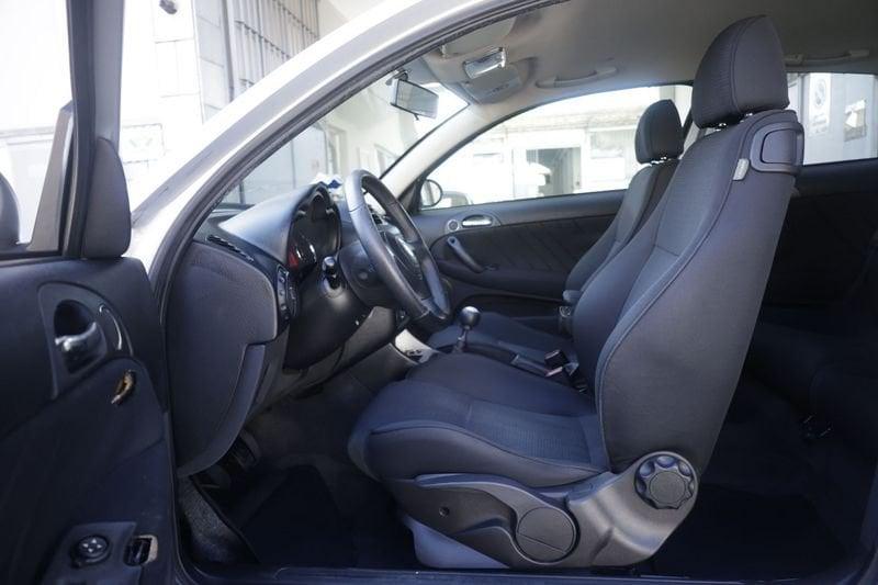 Alfa Romeo 147 Alfa Romeo 147 1.9 JTD (120) 3 porte Exclusive Unicoproprietario