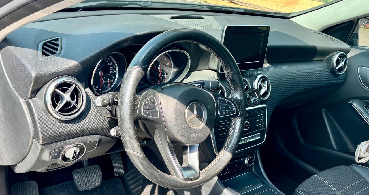 Mercedes-benz A 200 d Automatic Sport