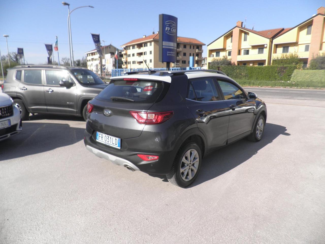 Kia Stonic 1.4 mpi Urban 100cv