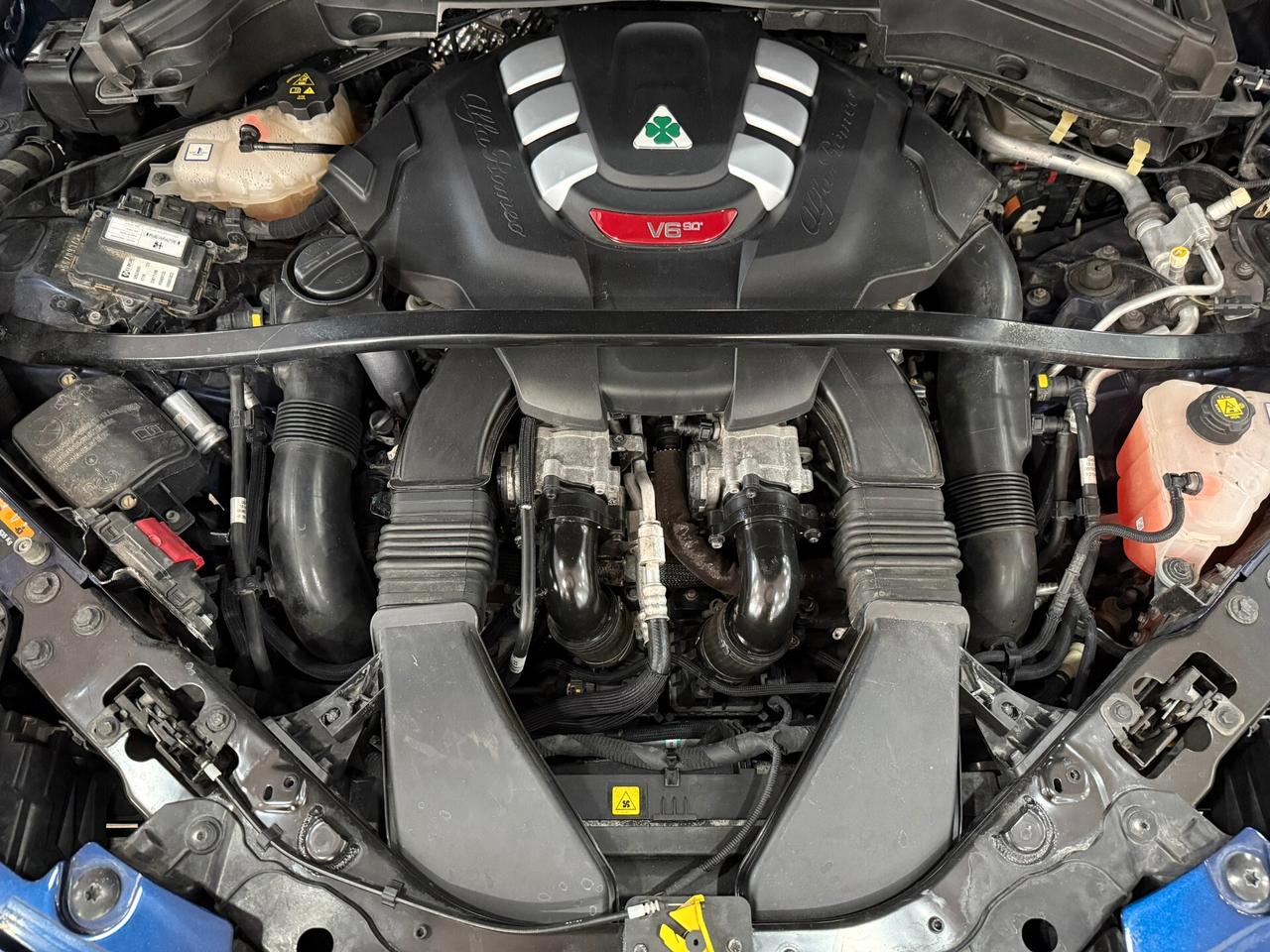 ALFA ROMEO STELVIO 2.9 V6 Bi-Turbo 510CV QUADRIFOGLIO