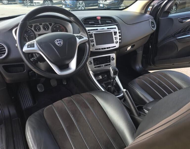 Lancia Delta 1.6 MJT DPF Platino