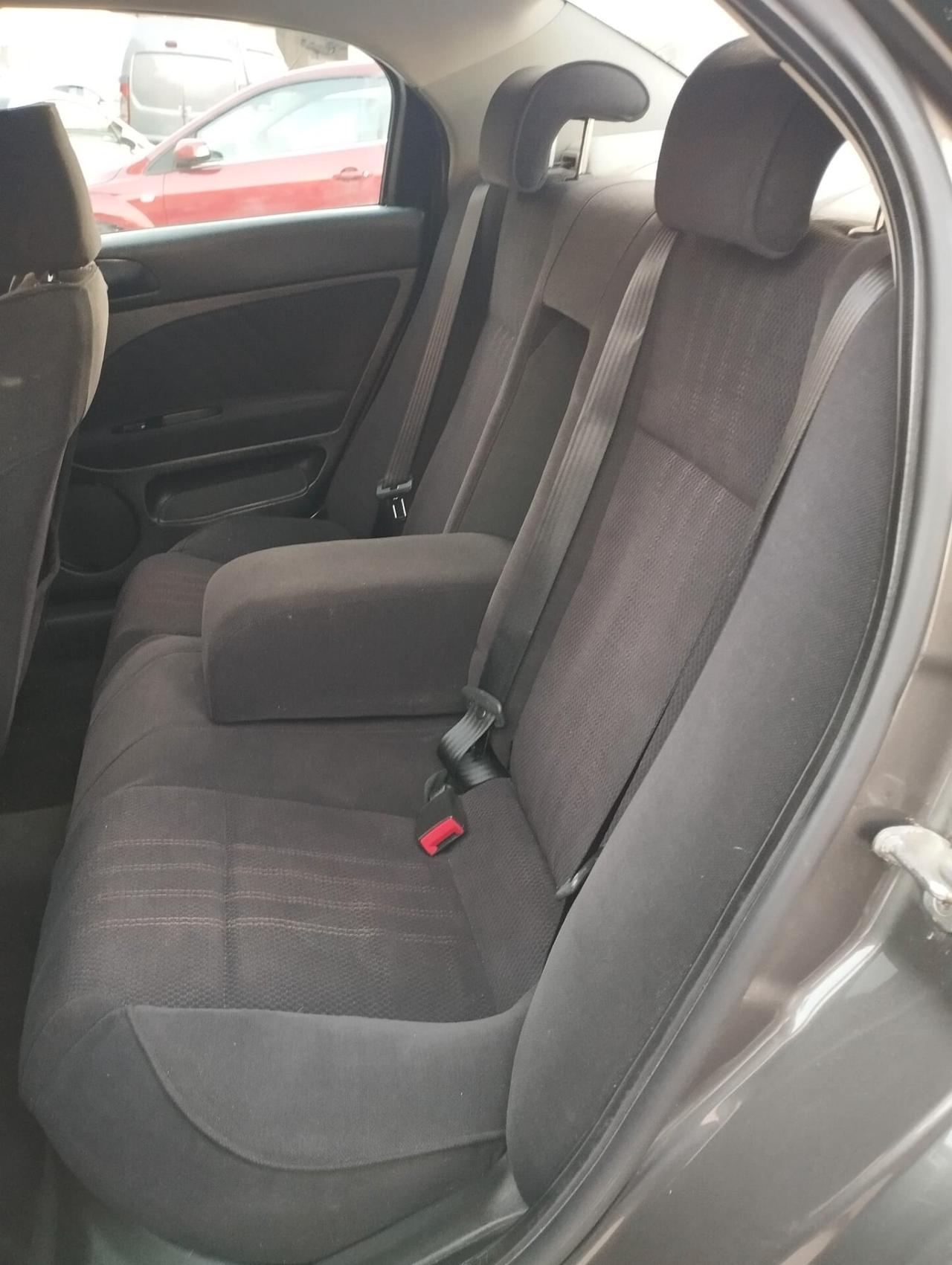 Alfa Romeo 159 1.9 JTDm 16V Exclusive